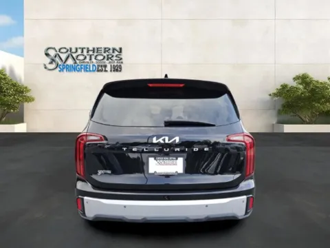 More photos of 2024 Kia Telluride LX at Springfield Chrysler Auto Mart Inc, GA