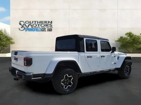 More photos of 2023 Jeep Gladiator Rubicon at Springfield Chrysler Auto Mart Inc, GA