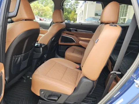 More photos of 2025 Kia Telluride EX X-Pro at Southern Motors Acura, GA