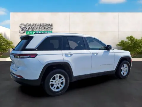 More photos of 2023 Jeep Grand Cherokee Laredo at Southern Motors Savannah CDJR, GA