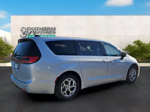 More photos of 2024 Chrysler Pacifica Limited at Southern Motors Savannah CDJR, GA