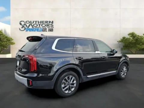 More photos of 2024 Kia Telluride LX at Springfield Chrysler Auto Mart Inc, GA