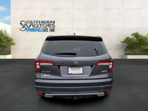 More photos of 2022 Honda Pilot EX-L at Springfield Chrysler Auto Mart Inc, GA