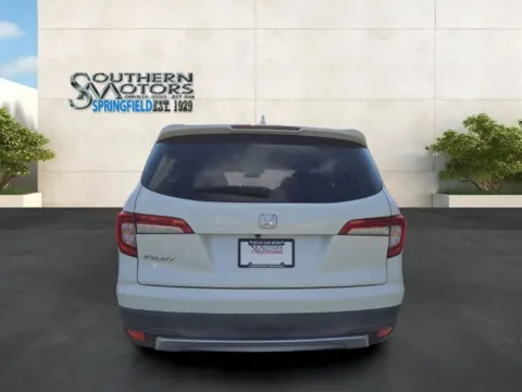 More photos of 2019 Honda Pilot EX at Springfield Chrysler Auto Mart Inc, GA