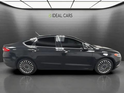 More photos of 2017 Ford Fusion SE at Broadway Rd - Service Center, AZ