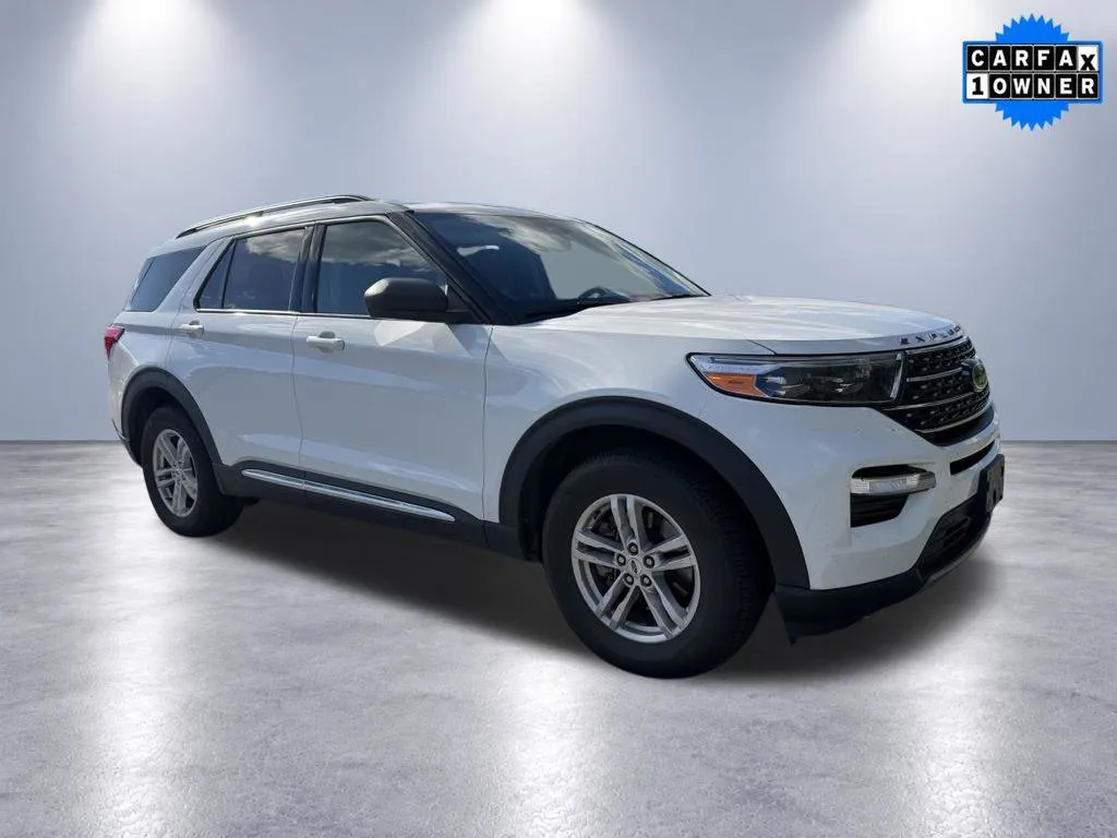 White 2021 Ford Explorer XLT for sale in Lititz, PA