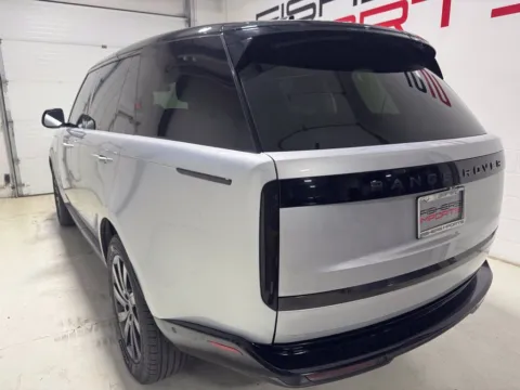 More photos of 2024 Land Rover Range Rover SE at Fishers Imports - North East, IN