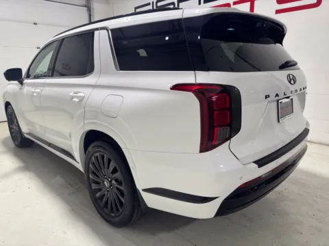 More photos of 2025 Hyundai Palisade Calligraphy Night Edition at Fishers Imports - North East, IN