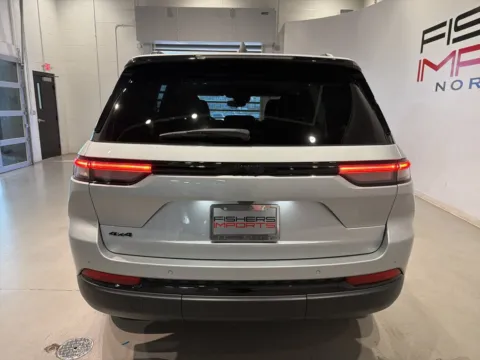 More photos of 2024 Jeep Grand Cherokee Altitude X at Fishers Imports - North West, IN