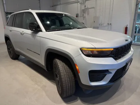 Another view of 2024 Jeep Grand Cherokee Altitude X for sale in Indianapolis, IN at Fishers Imports - North West