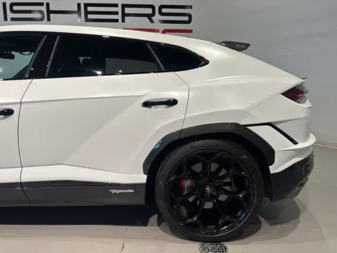 More photos of 2024 Lamborghini Urus Performante at Fishers Imports - North West, IN