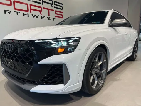 Photos of 2025 Audi RS Q8 performance 4.0T for sale in Indianapolis, IN at Fishers Imports - North West