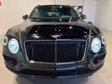 More photos of 2019 Bentley Bentayga V8 at Fishers Imports - North West, IN