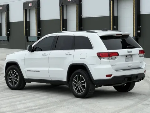 More photos of 2020 Jeep Grand Cherokee Limited at Noblesville Imports, IN