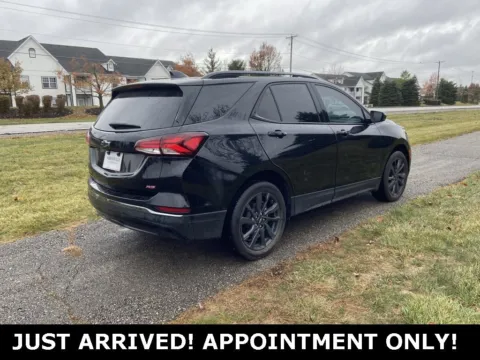 More photos of 2023 Chevrolet Equinox RS at Noblesville Imports, IN