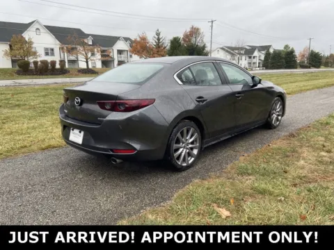 More photos of 2019 Mazda Mazda3 Sedan w/Select Pkg at Noblesville Imports, IN