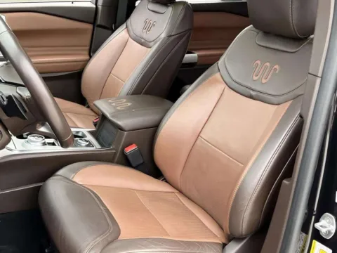 More photos of 2021 Ford Explorer King Ranch at Noblesville Imports, IN