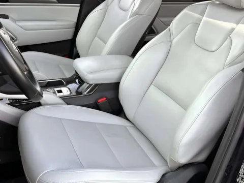 More photos of 2021 Kia Telluride S at Noblesville Imports, IN