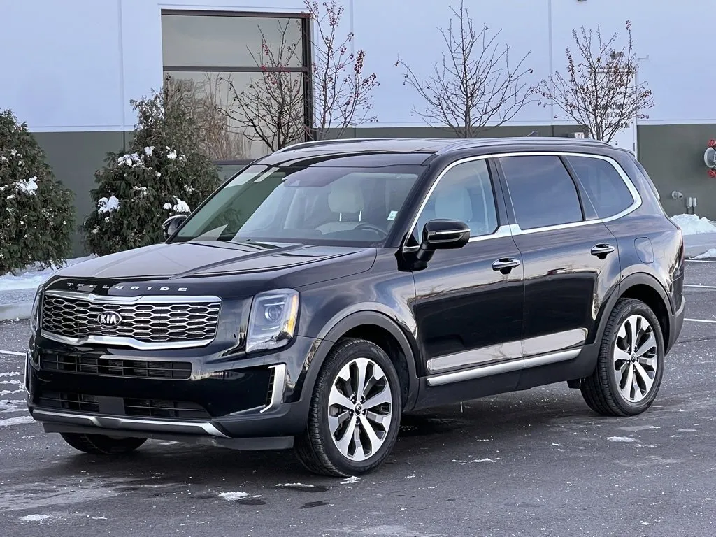 2021 Kia Telluride S's photo