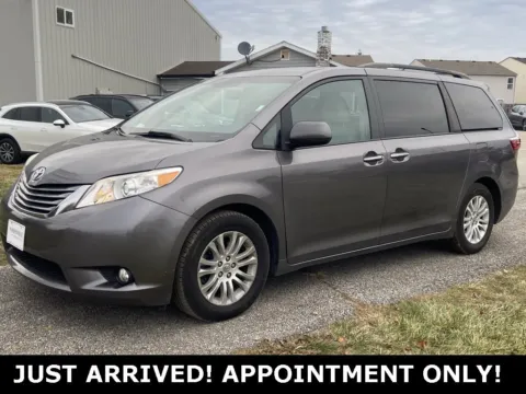 Gray 2015 Toyota Sienna XLE for sale in Noblesville, IN