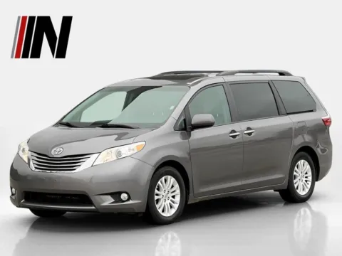 Gray 2015 Toyota Sienna XLE for sale in Noblesville, IN