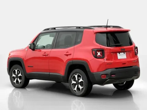 More photos of 2019 Jeep Renegade Trailhawk at Noblesville Imports, IN
