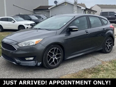 Gray 2016 Ford Focus SE for sale in Noblesville, IN