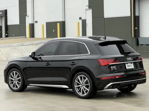 More photos of 2022 Audi SQ5 Premium Plus at Noblesville Imports, IN