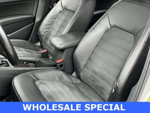 More photos of 2015 Volkswagen Passat 2.0L TDI SEL Premium at Noblesville Imports, IN