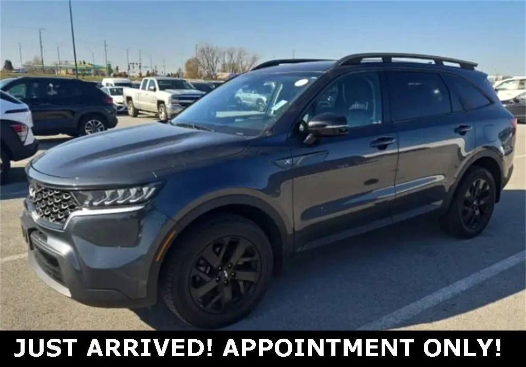 2022 Kia Sorento X-Line S's photo