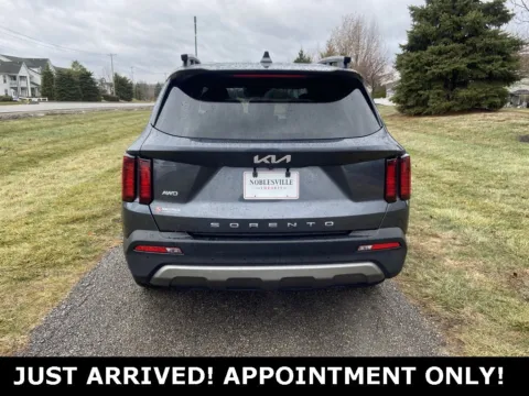 More photos of 2022 Kia Sorento X-Line S at Noblesville Imports, IN