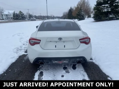 More photos of 2017 Toyota 86 at Noblesville Imports, IN