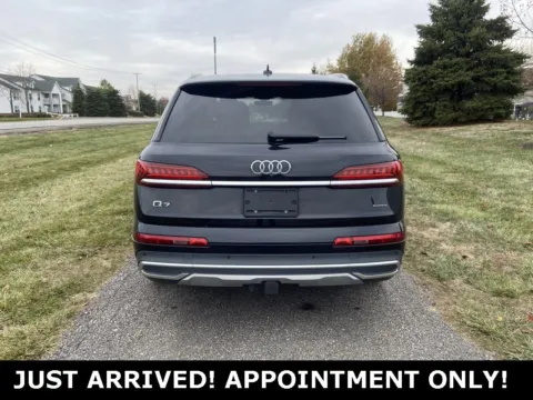 More photos of 2021 Audi Q7 Prestige at Noblesville Imports, IN