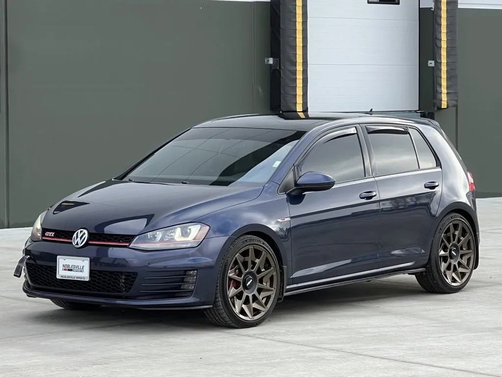 2016 Volkswagen Golf GTI Autobahn's photo