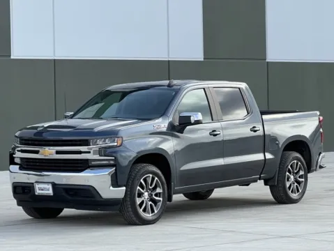 Gray 2019 Chevrolet Silverado 1500 LT for sale in Noblesville, IN