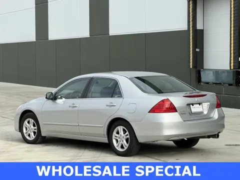 More photos of 2007 Honda Accord Sdn LX SE at Noblesville Imports, IN