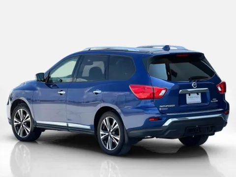 More photos of 2020 Nissan Pathfinder Platinum at Noblesville Imports, IN