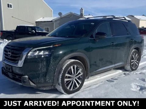 Black 2022 Nissan Pathfinder Platinum for sale in Noblesville, IN