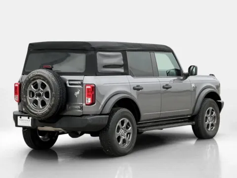 More photos of 2022 Ford Bronco Big Bend at Noblesville Imports, IN