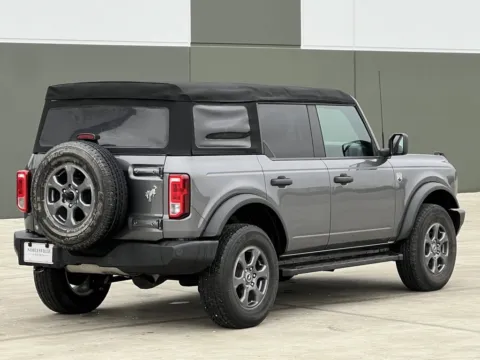 More photos of 2022 Ford Bronco Big Bend at Noblesville Imports, IN