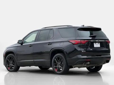 More photos of 2023 Chevrolet Traverse Premier at Noblesville Imports, IN