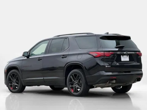 More photos of 2023 Chevrolet Traverse Premier at Noblesville Imports, IN