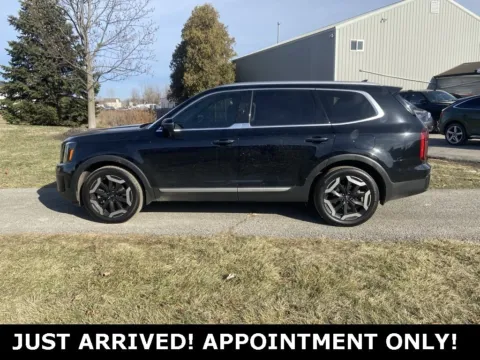 Photos of 2023 Kia Telluride S for sale in Noblesville, IN at Noblesville Imports