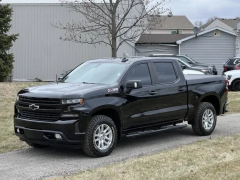 Black 2020 Chevrolet Silverado 1500 RST for sale in Noblesville, IN