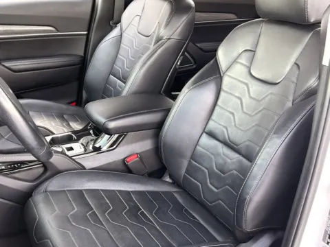 More photos of 2022 Kia Telluride SX at Noblesville Imports, IN