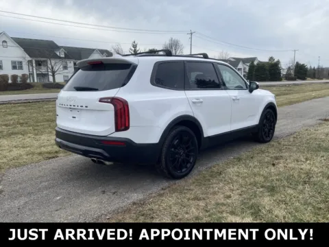 More photos of 2022 Kia Telluride SX at Noblesville Imports, IN