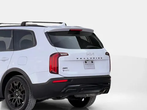 More photos of 2022 Kia Telluride SX at Noblesville Imports, IN