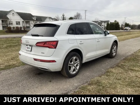 More photos of 2019 Audi Q5 Premium at Noblesville Imports, IN