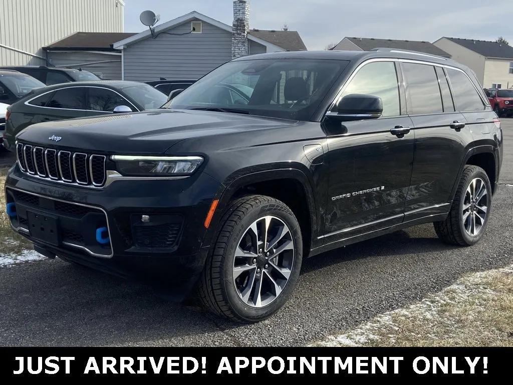 Black 2022 Jeep Grand Cherokee 4xe Overland for sale in Noblesville, IN