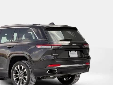 More photos of 2022 Jeep Grand Cherokee Overland 4xe at Noblesville Imports, IN